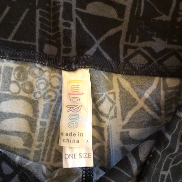 Lularoe OS Leggings - Picture 2 of 3